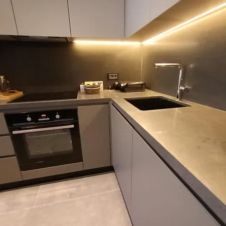 The Pearl Apartment